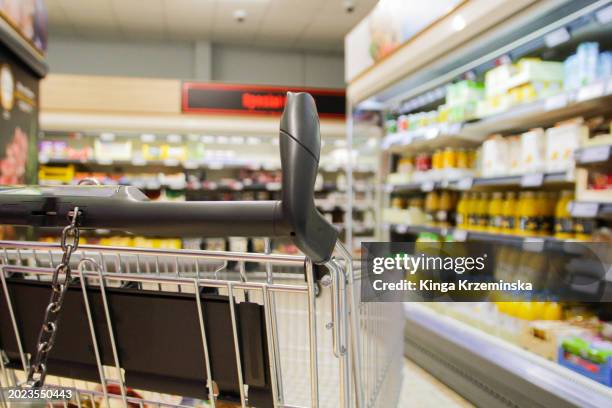 shopping cart - consumer protection stock pictures, royalty-free photos & images