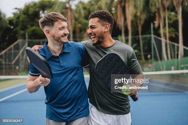 celebrate pickleball point - freund stock-fotos und bilder