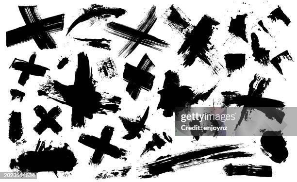 stockillustraties, clipart, cartoons en iconen met black grunge paint textures and paint brush marks - streetart