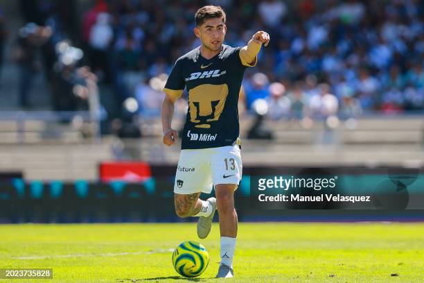 Pablo Monroy of Pumas controls the ball during the 6th round match between Pumas UNAM and Puebla as part of the Torneo Clausura 2024 Liga MX at...