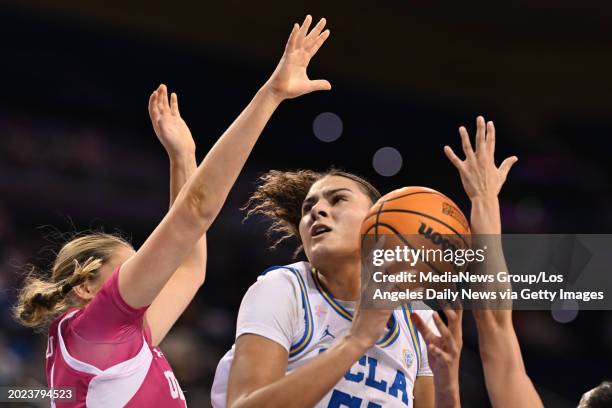 2 Point Slot 151 David Jaquez Stock Photos, High-Res Pictures, and Images - Getty Images