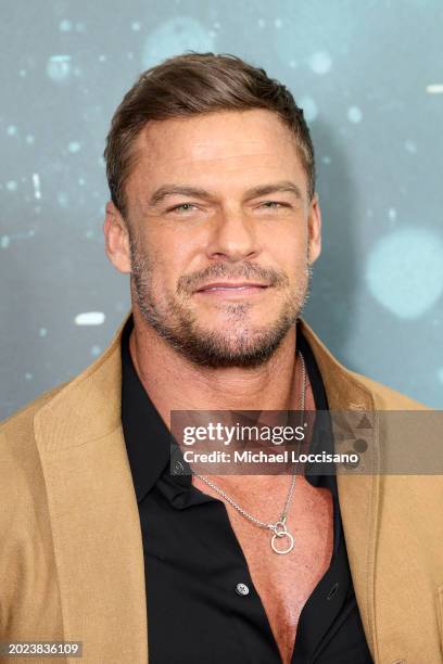 Alan Ritchson Azmen 2,286 Alan Ritchson Photos & High Res Pictures - Getty Images