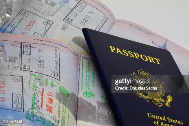 usa citizen passport for overseas travel - passport stamp stock pictures, royalty-free photos & images