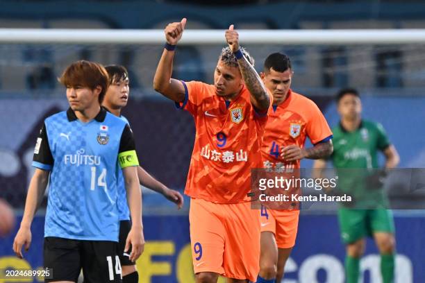 Cryzan of Shandong Taishan celebrates after scoring the team's first goal during the AFC Champions League Round of 16 second leg match between...