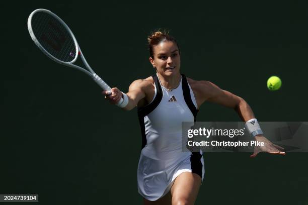 Maria Sakkari of Greece plays a forehand against Emma Navarro of the United States in their second round women's singles match during the Dubai Duty...