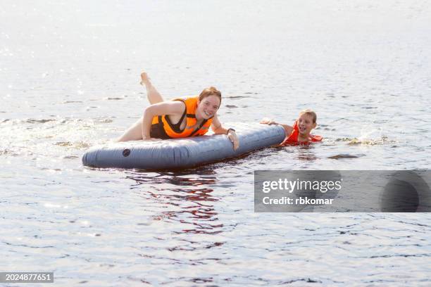 Life Raft Fun 299 Inflatable Life Raft Stock Photos, High-Res Pictures, and Images ...