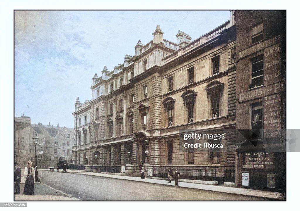 Antique London's photographs: Bow street Police Court