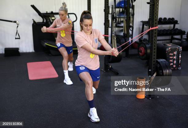 Alex Greenwood and Ella Toone of England train in the gym at La Quinta Football Center on February 20, 2024 in Marbella, Spain.