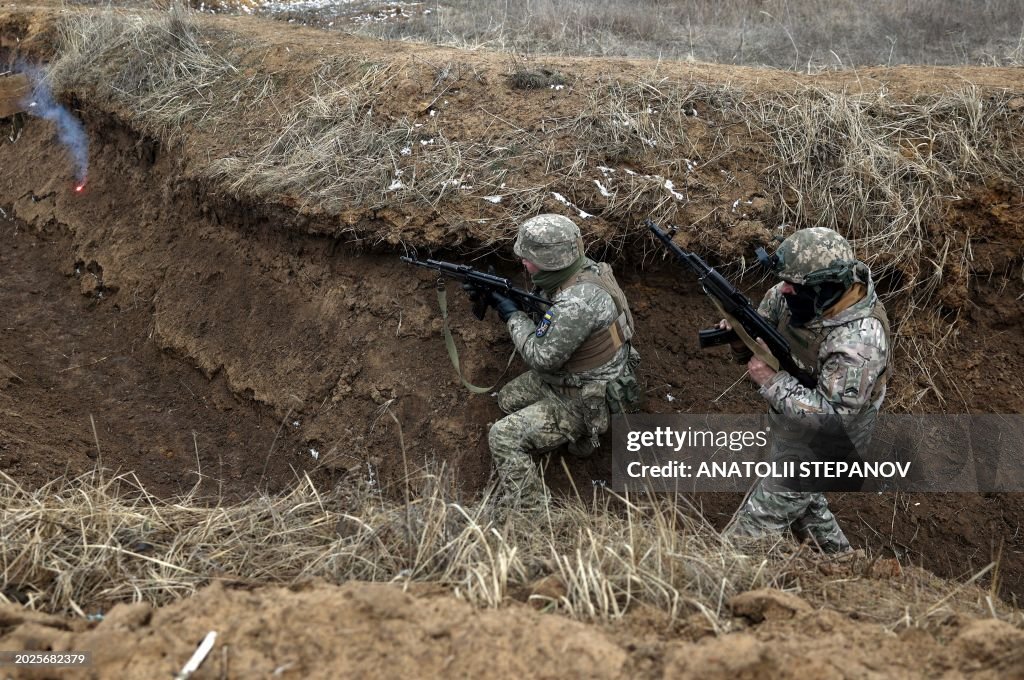 TOPSHOT-UKRAINE-RUSSIA-WAR-CONFLICT