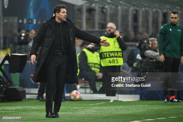 Diego Simeone Head Coach of Atletico de Madrid reacts during the UEFA Champions League 2023/24 round of 16 first leg match between FC Internazionale...