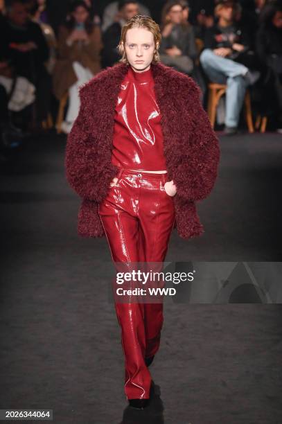 Model on the runway at MSGM RTW Fall 2024 as part of Milan Ready to Wear Fashion Week held on February 23, 2024 in Milan, Italy.