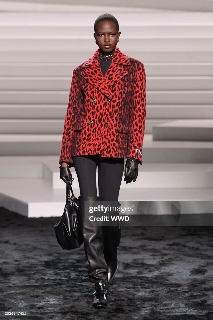 Versace RTW Fall 2024 - Runway