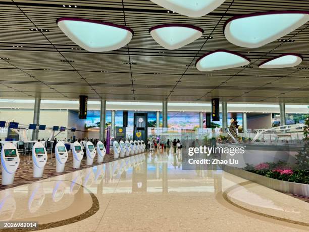 terminal and airplanes in changi airport, singapore - changi airport stock pictures, royalty-free photos & images