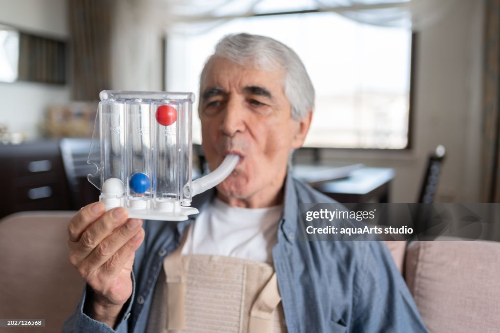 Ejercicios de respiración con espirómetro en casa