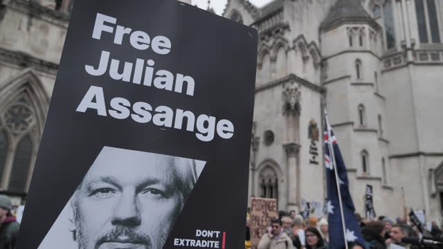 GBR: Julian Assange Extradition Case Returns to UK Court