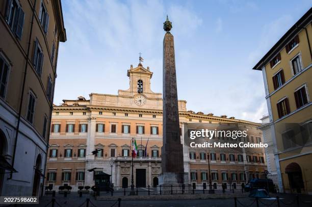 montecitorio palace, rome, lazio, italy - piazza di montecitorio stock pictures, royalty-free photos & images