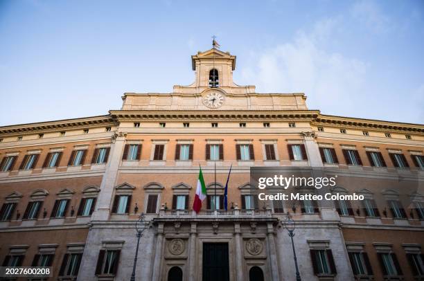 montecitorio palace facade, rome, italy - piazza di montecitorio stock pictures, royalty-free photos & images