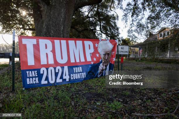 Donald Sign 286 Donald Trump Yard Sign Stock Photos, High-Res Pictures, and Images ...