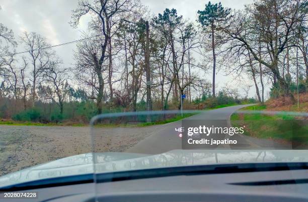 crossroads and navigator on hud - head up display stock pictures, royalty-free photos & images