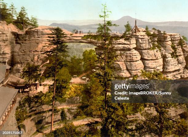prebischtor with rosenberg, bohemian switzerland, elbe sandstone mountains, czech republic, around 1890, historical, digitally restored reproduction from a 19th century original prebischtor with rosenberg, bohemian switzerland, elbe sandstone mountains - オルタナティブプロセス点のイラスト素材／クリップアート素材／マンガ素材／アイコン素材