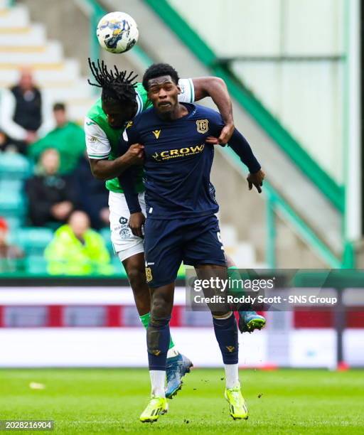 Hibernian's Rocky Bushiri and Dundee's Amadou Bakayoko in action during a cinch Premiership match between Hibernian and Dundee at Easter Road...