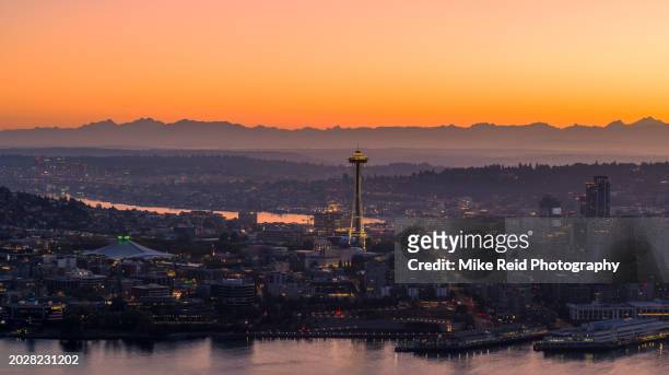 aerial belltown seattle waterfront and space needle - seattle pier stock pictures, royalty-free photos & images