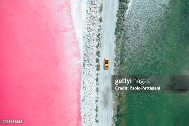 saline aigues-mortes camargue france - occitanie photos et images de collection