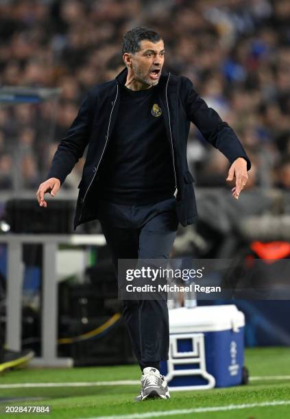 Sergio Conceicao, Head Coach of FC Porto, reacts during the UEFA Champions League 2023/24 round of 16 first leg match between FC Porto and Arsenal FC...