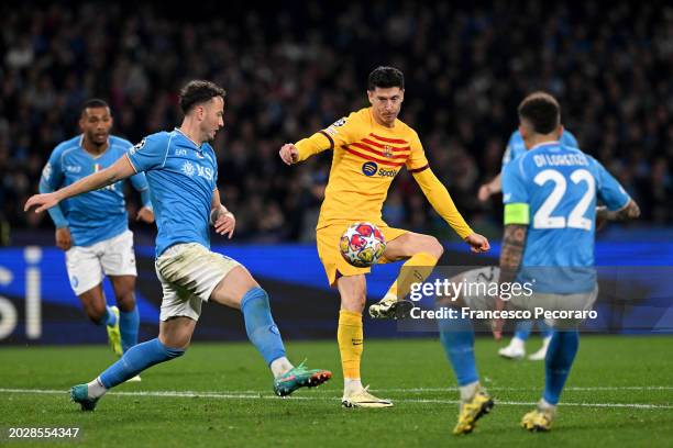 Robert Lewandowski of FC Barcelona makes a pass during the UEFA Champions League 2023/24 round of 16 first leg match between SSC Napoli and FC...