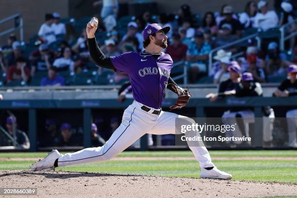 Colorado Rockies pitcher Jeff Criswell throws a pitch during the MLB spring training baseball game between the Arizona Diamondbacks and the Colorado...