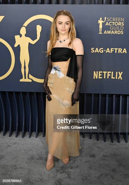 Joey King at the 30th Annual Screen Actors Guild Awards held at the Shrine Auditorium and Expo Hall on February 24, 2024 in Los Angeles, California.