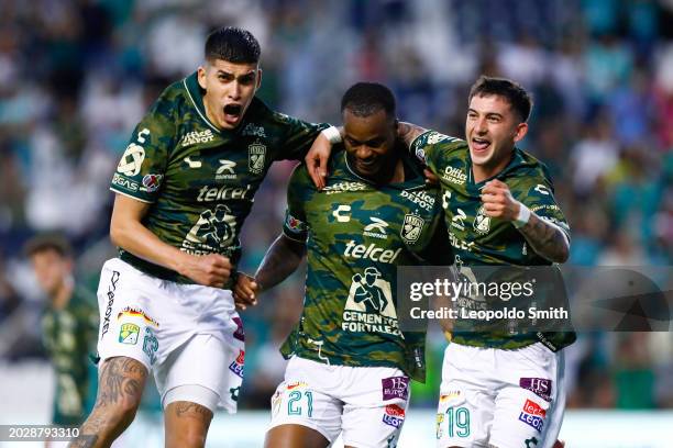 Jaine Barreiro of Leon celebrates after scoring the team's first goal with his teammates Adonis Frias and Gonzalo Napoli during the 8th round match...