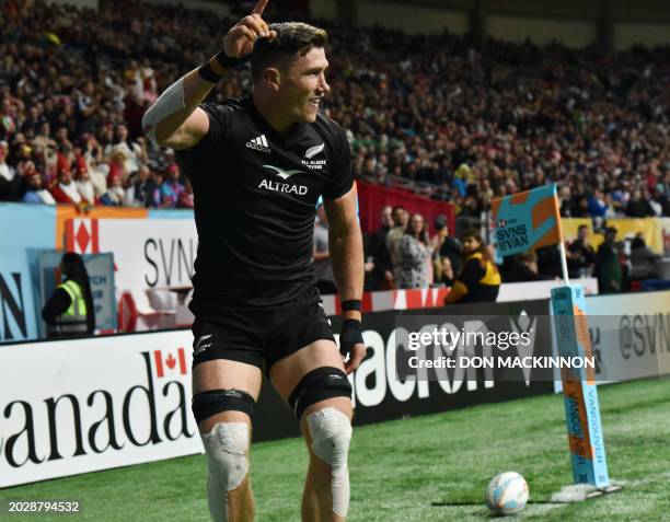 New Zealand's Sam Dickson scores his 100th try while playing against Great Britain during the HSBC SVNS Vancouver tournament in Vancouver, Canada, on...