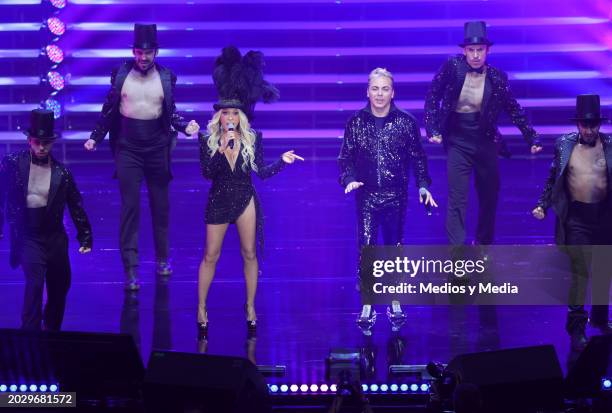 Yuri and Cristian Castro perform during a show as part of the Unidos En El Escenario tour at Auditorio Nacional on February 21, 2024 in Mexico City,...