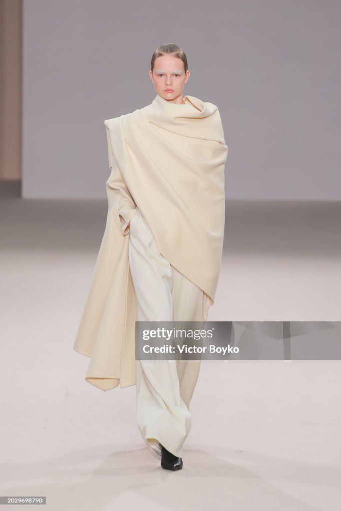 Del Core - Runway - Milan Fashion Week - Womenswear Fall/Winter 2024-2025