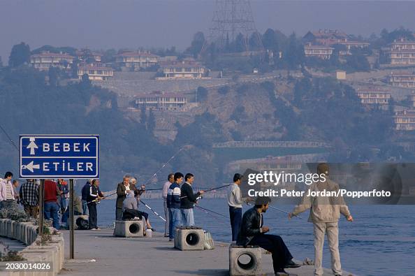 Istanbul Fishermen