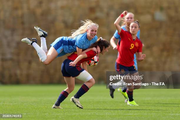Missy Bo Kearns of England battles for possession with Bruna Vilamala of Spain during the International Women's Friendly between Spain U23 v England...