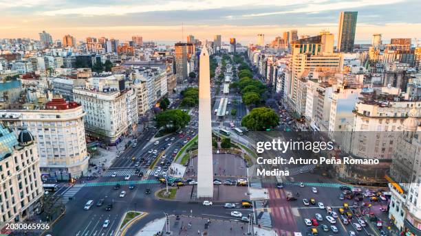 the obelisco de buenos aires, argentina - buenos aires stock pictures, royalty-free photos & images