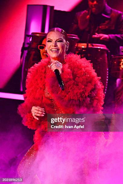 Olga Tañón performs onstage during Univision's 36th Premio Lo Nuestro at Kaseya Center on February 22, 2024 in Miami, Florida.