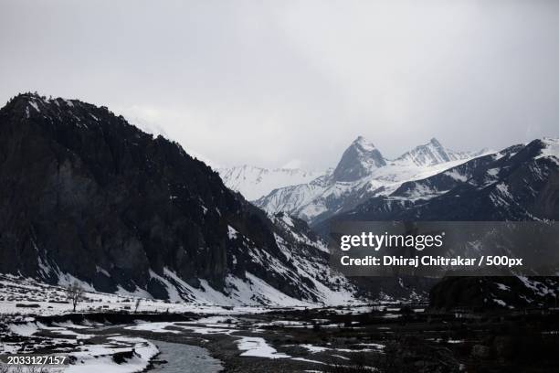 scenic view of snowcapped mountains against sky,gandaki,nepal - thorung la pass stock pictures, royalty-free photos & images