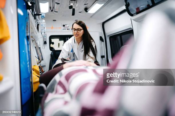 medical service team - victim services stock pictures, royalty-free photos & images