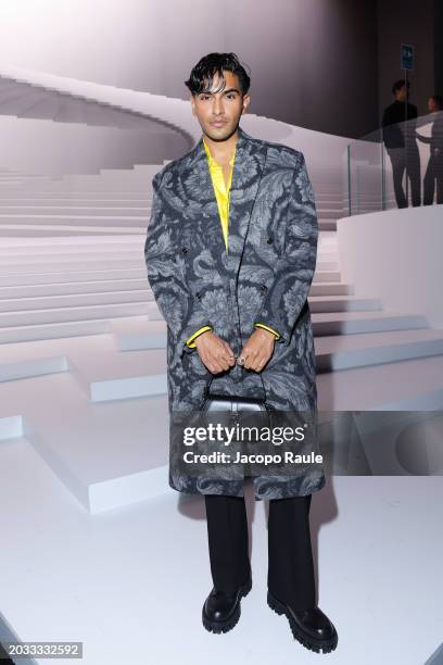 Boota Rahi 4,850 Versace Boots Stock Photos, High-Res Pictures, and Images - Getty ...