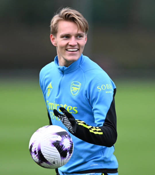 GBR: Arsenal Training Session