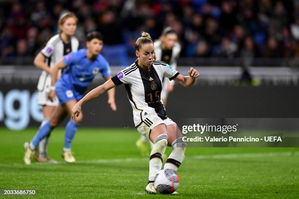 Giulia Gwinn of Germany scores her team's first goal from the penalty-spot during the UEFA Women's Nations League Semi-Final match between France and...