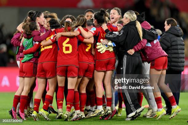 Players of Spain celebrate victory in the UEFA Women's Nations League 2024 semifinal match between Spain and Netherlands at Estadio de La Cartuja on...