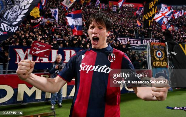 Giovanni Fabbian of Bologna FC celebrates following the team's victory in the Serie A TIM match between Bologna FC and Hellas Verona FC at Stadio...