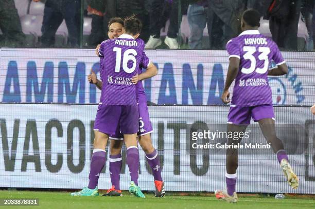 Giacomo Bonaventura of ACF Fiorentina celebrates after scoring a goal during the Serie A TIM match between ACF Fiorentina and SS Lazio at Stadio...
