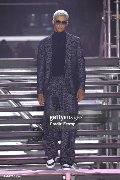 Model walks the runway at the Philipp Plein fashion show during the Milan Fashion Week Womenswear Fall/Winter 2024-2025 on February 23, 2024 in...