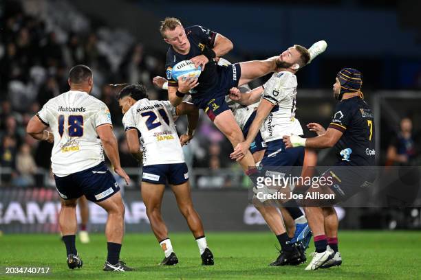 Sam Gilbert of the Highlanders collects a high ball during the round one Super Rugby Pacific match between Highlanders and Moana Pasifika at Forsyth...