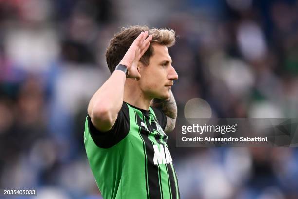 Andrea Pinamonti of US Sassuolo celebrates scoring his team's first goal during the Serie A TIM match between US Sassuolo and Empoli FC at the Mapei...